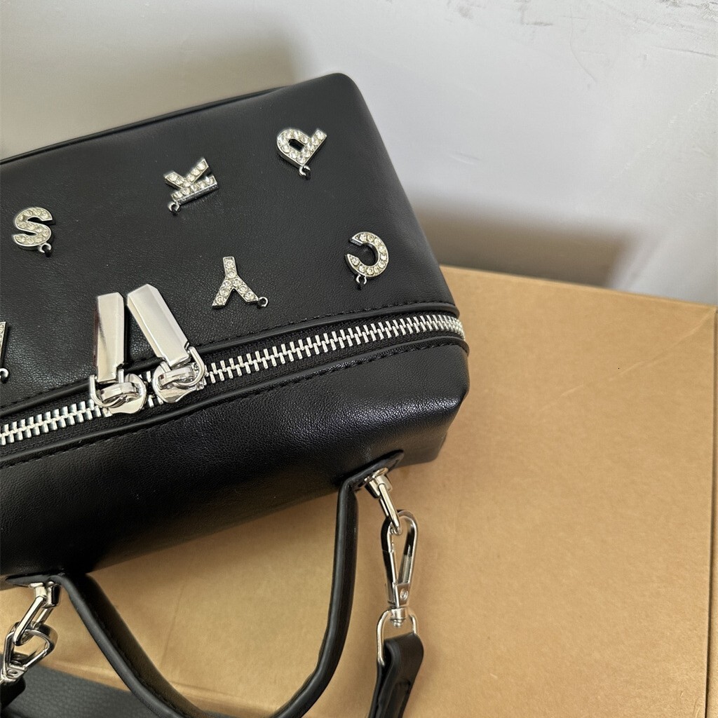 Ins New Box With High-End Feel, Diamond Studded Letter Bag, Fashionable And Simple Crossbody Bag
