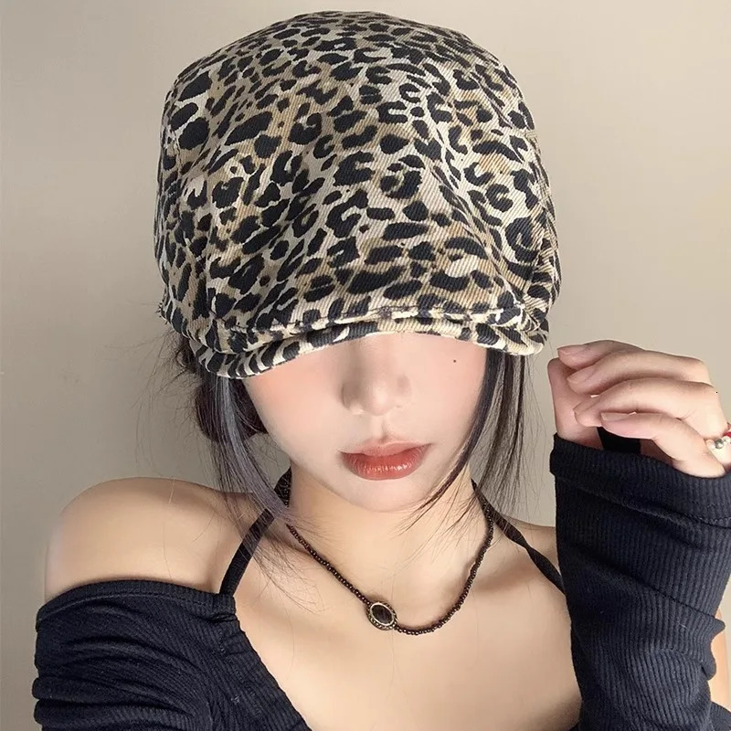 Womens Leopard Print sboy Cap Classic Adjustable Gatsby Cabbie Ivy Flat Hat Fashion Casual Beret Hat 250320