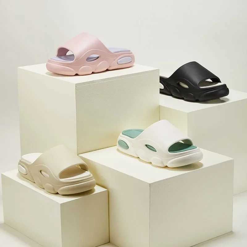 Cwarm New Men Summer Slippers Thick Sole House N-slip Bathroom Shower Slides Outdoor Soft Cloud Fi Beach Shoe Flip-flop Y250320