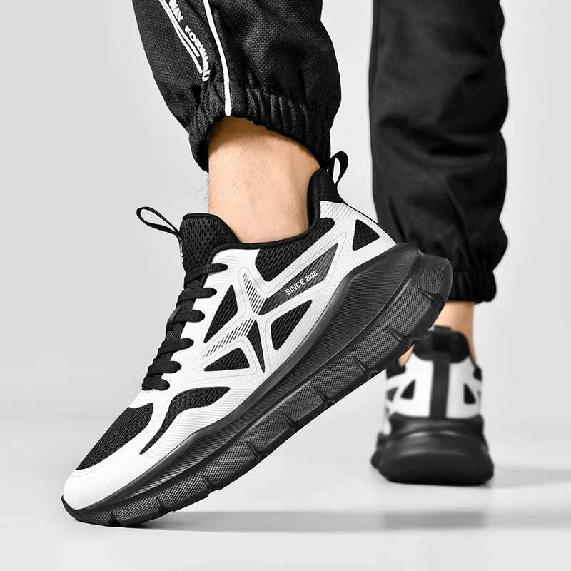 Flying electric running shoes lightweight mesh sports shoes mens platform running shoes marathon running shoes outdoor large mens running shoesW250320