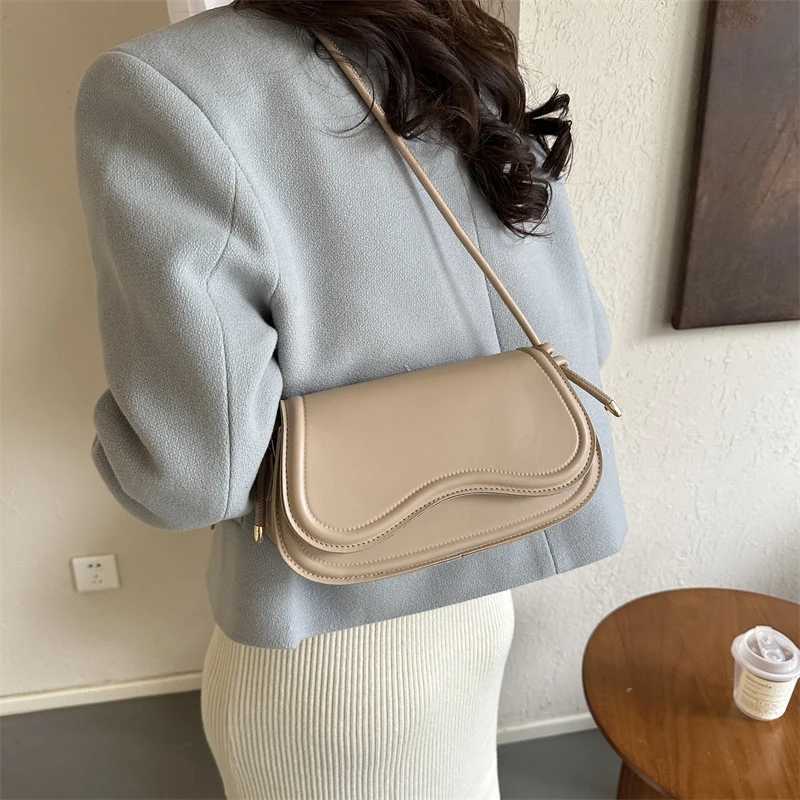Fashion saddle bag simple casual cross shaped bag womens shoulder bag Y250319