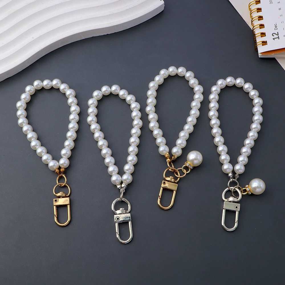 Retro artificial pearl chain keychain simple pearl mobile phone strap womens handbag decoration car keyring pendant jewelry giftXJ250319