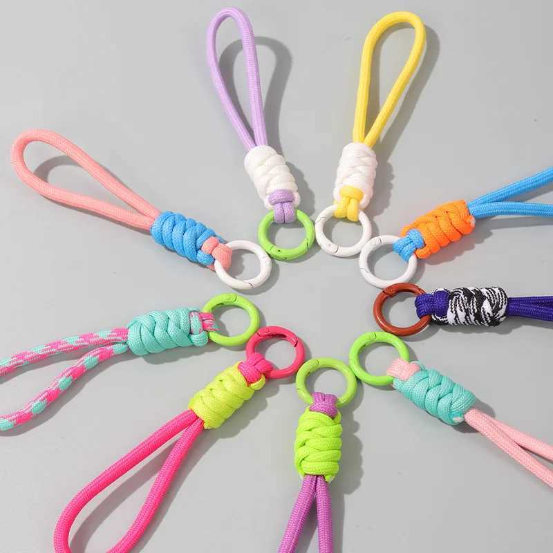 Creative handmade womens keychain mobile phone hanging rope anti loss knot with keyring womens car keyholder key accessoriesXJ250319