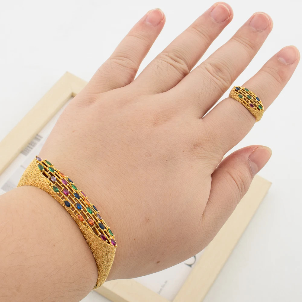Dubai Gold Color Jewelry Set Colored Stone n Hand Bracelet Weddings Bride Hand Bracelet with Finger Ring 2Pcs Set Brazilian 250320