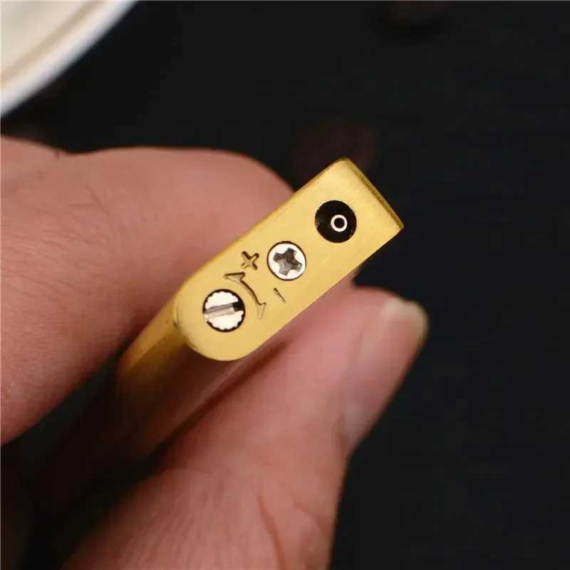 Mini Women Luxury Butane Lighter Solid Color Simple Design Lighters Green Flame Torch Lighter Ciggaretes Smoking AccessoriesC250320