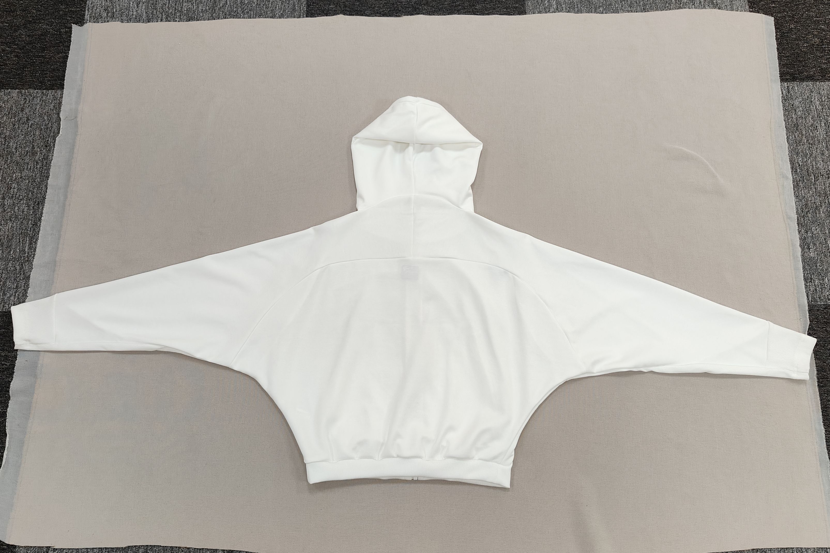 White Hooded Zip-up Jacket Dolman Sleeves Sports Hoodie Casual Activewear Loose Fit Outdoor Running Sweatshirt Athleisure Clothes