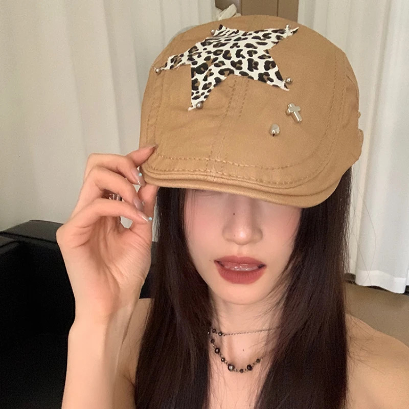 American Retro Babe Style Berets Y2k Summer Versatile Fashion Leopard Print Sticker n Sun Protection Forward Hats Woman 250320