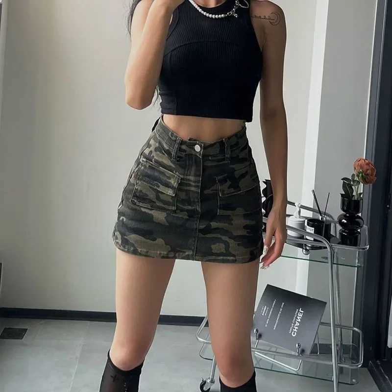 High Street Split denim bodysuit womens 2023 summer with pocket camouflage cargo bodysuit American retro high waisted mini skirtXJ250320
