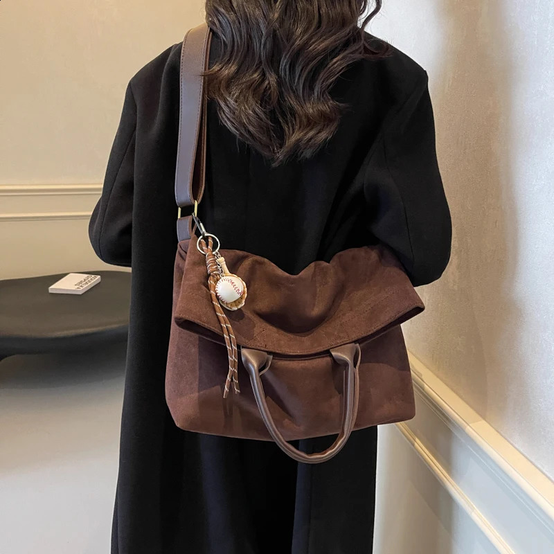 Vintage Suede Tote Bag for Women Autumn Winter Retro Handbags Purse Suede Crossbody Messenger Bag Casual Shoulder Satchel Bag 250319