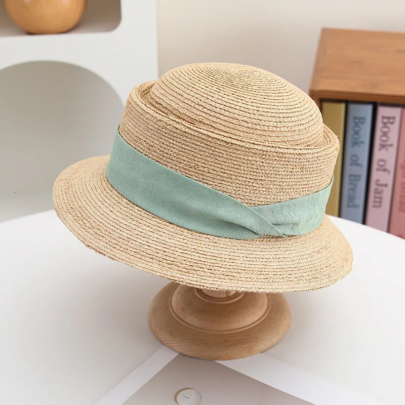 South Korea light high-end thin raffia grass concave top small hat 2025 French flat top curling holiday sun hat 250320