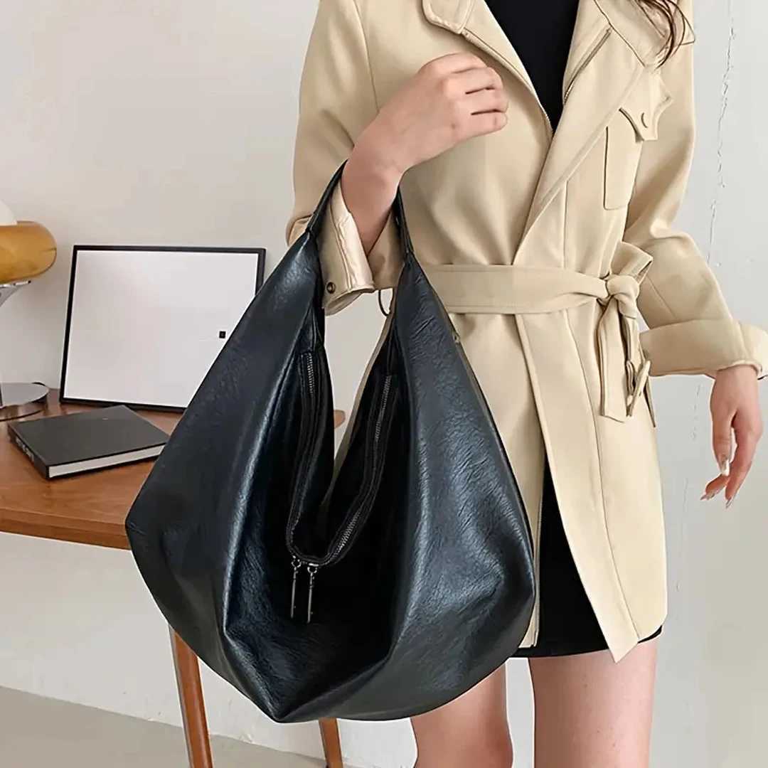 Large capacity underarm shoulder bag for womens new casual and minimalist dumpling bag fashionable and versatile commuting bag Y250319