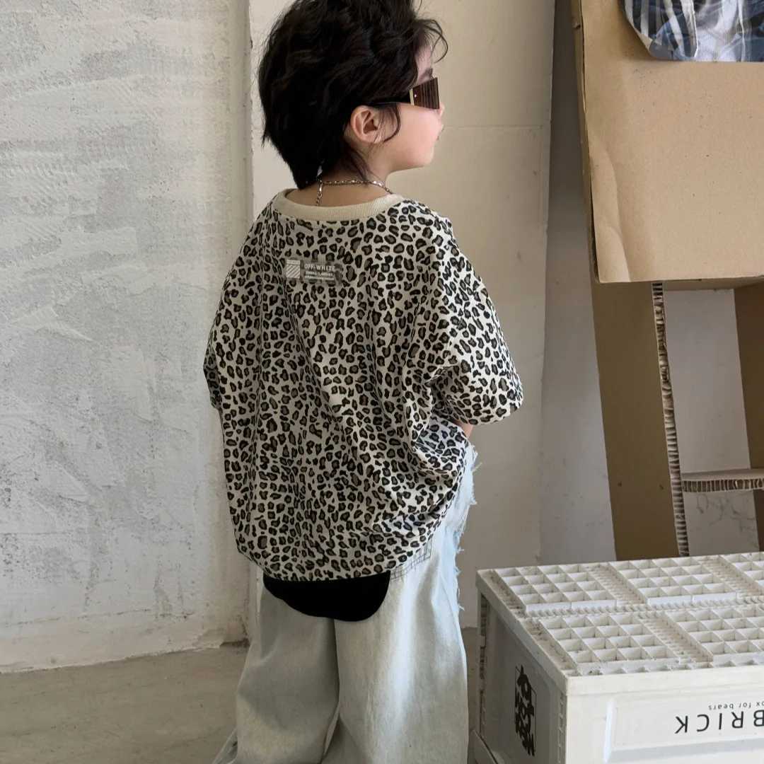 Childrens clothing childrens casual T-shirt 2025 summer short sleeved fashionable leopard print half sleeved cool top suitable for boys and girlsT2503
