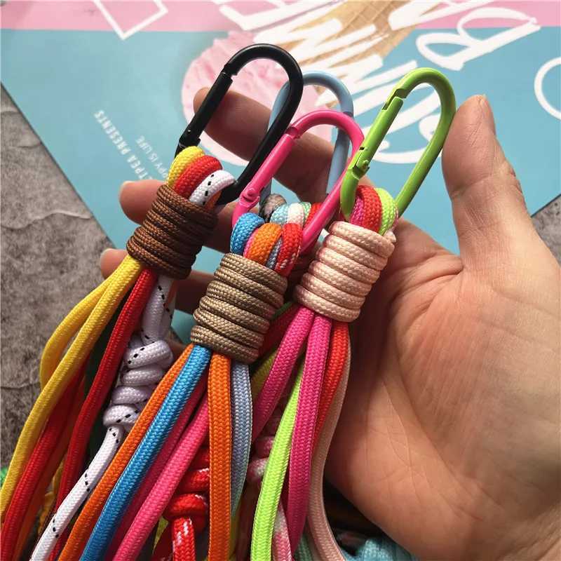 Motorcycle accessories car key contrasting color keychain accessories hand-painted bag charm couple handbag giftsXJ250319