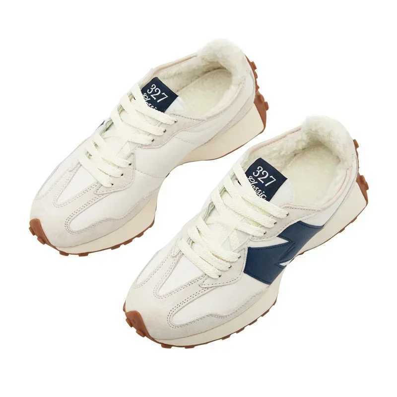 ic retro mens casual New breathable and cfortable student outdoor fiess sports hiking shoes Y250320