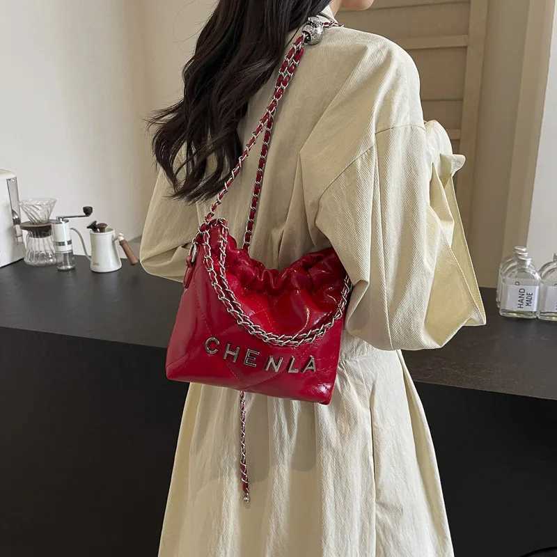 Top Quality Brand High Quality New Style Free Delivery Designer Bag Large Bucket Handbags Women - Waterproof PU Leather Crossbody Shoulder Chain Bag F