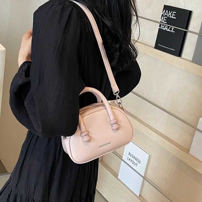 Luxury designer PU leather womens handbag casual cross body bag small saddle tote bag Y250319