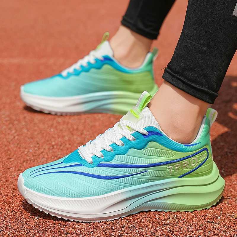 Mens running shoes large size lightweight casual outdoor sports plain weave tennis shoes 2024 fashionable and comfortable lace sports shoesW250320