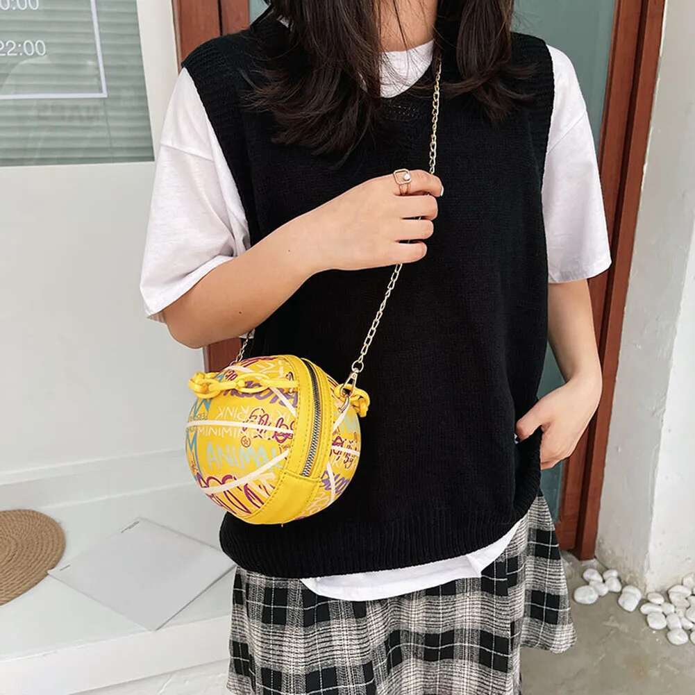 2024 Women Personality Graffiti Round Ball Soft PU Leather Crossbody Acrylic Chain Handbags And Purses Female Basketball Bag
