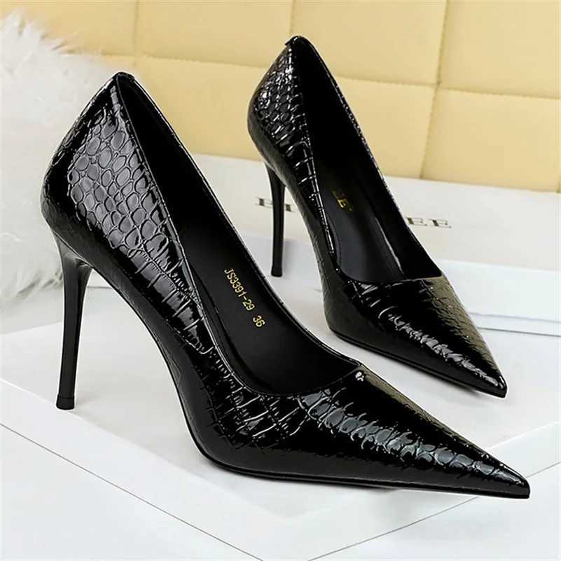 Wen 10cm High H Stiletto Pump Pointed Toe Green Nude H-Off Womens Serpentine Patent Leather Wedding Party Pr Shoes Y250319