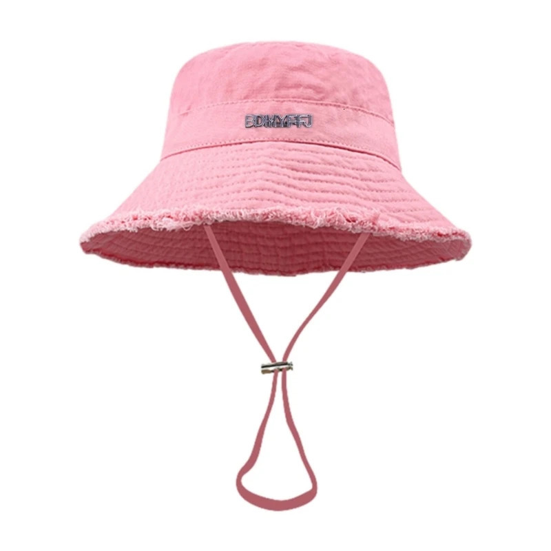 Youth Frayed Bucket Hat Summer Folding Fishermans Hat with Adjustable Chin Rope UV Protection Hat Suitable for Friends and Families 250319