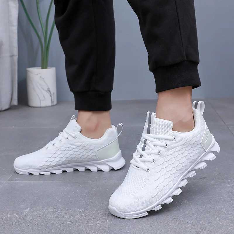 Hot Sale Knit Mens Running Shoes Outdoor Breathable Casual Sports Shoes Men Fashion Orange Non-slip Lightweight Sneakers MaleW250320