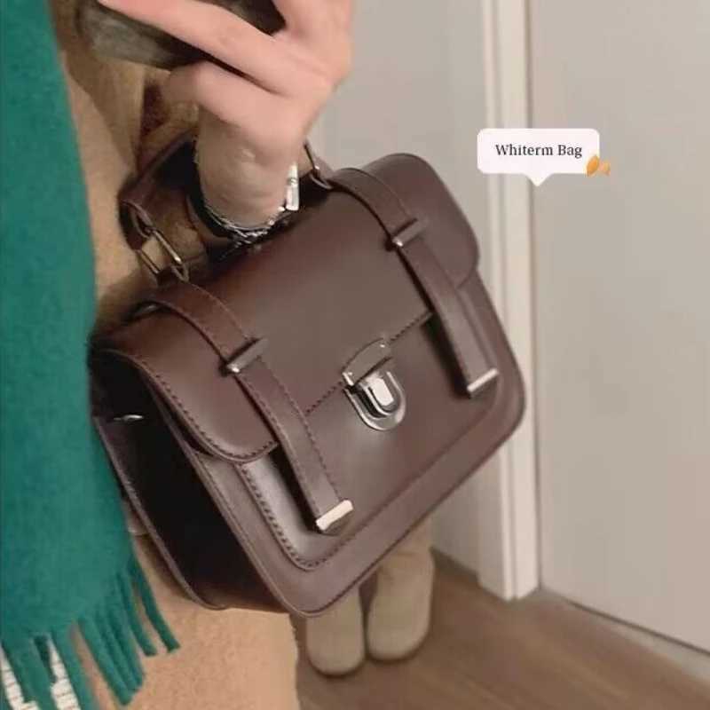 Girl 100 Retro Small Square Bag Female Student Simple Cross Body College Style Shoulder Bag Metal Buckle Decoration Y250319