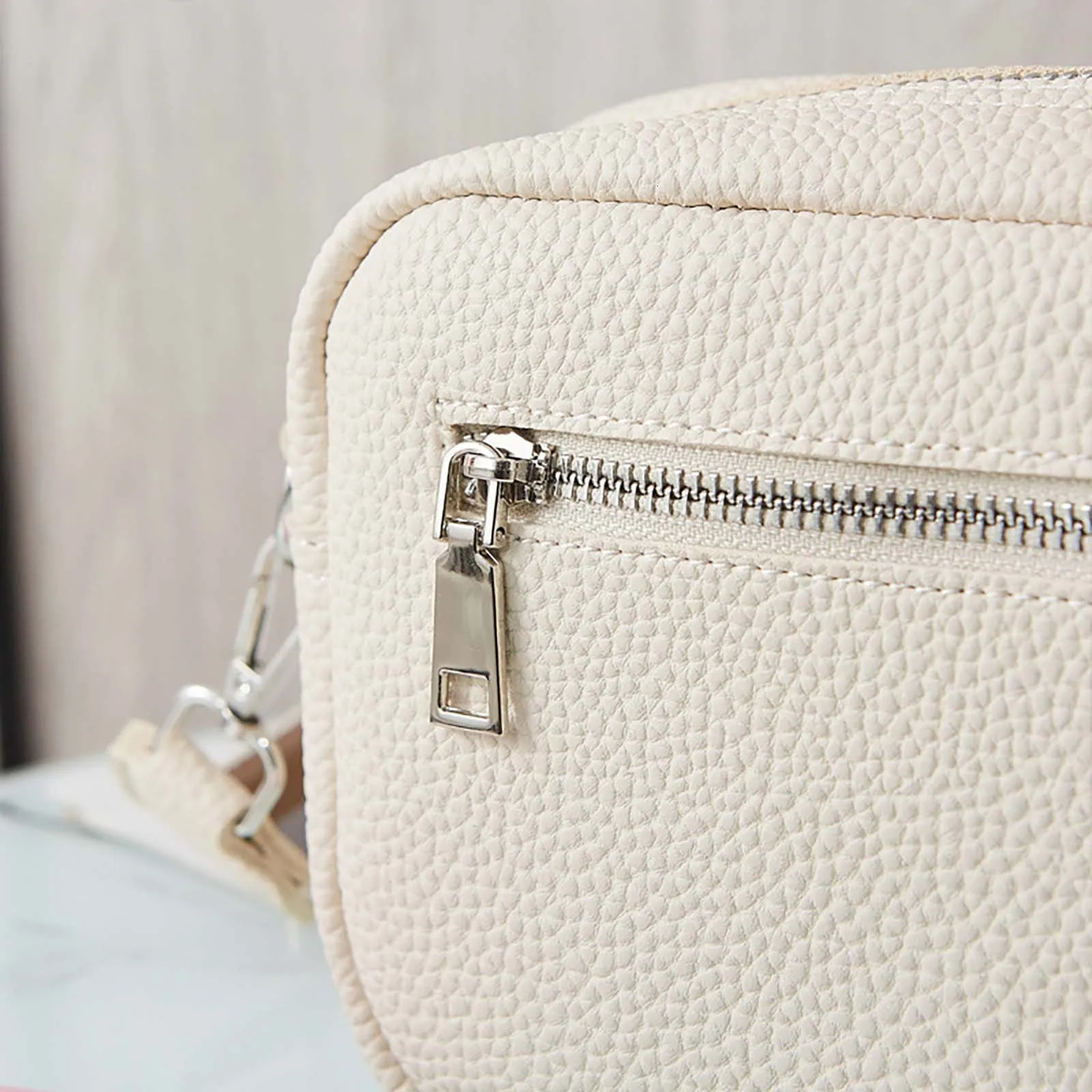 Women Retro Small Messenger Bag 2025 New All-Match Fashion Underarm Bags Classic PU Leather Square Shoulder Handbags For Women R250320