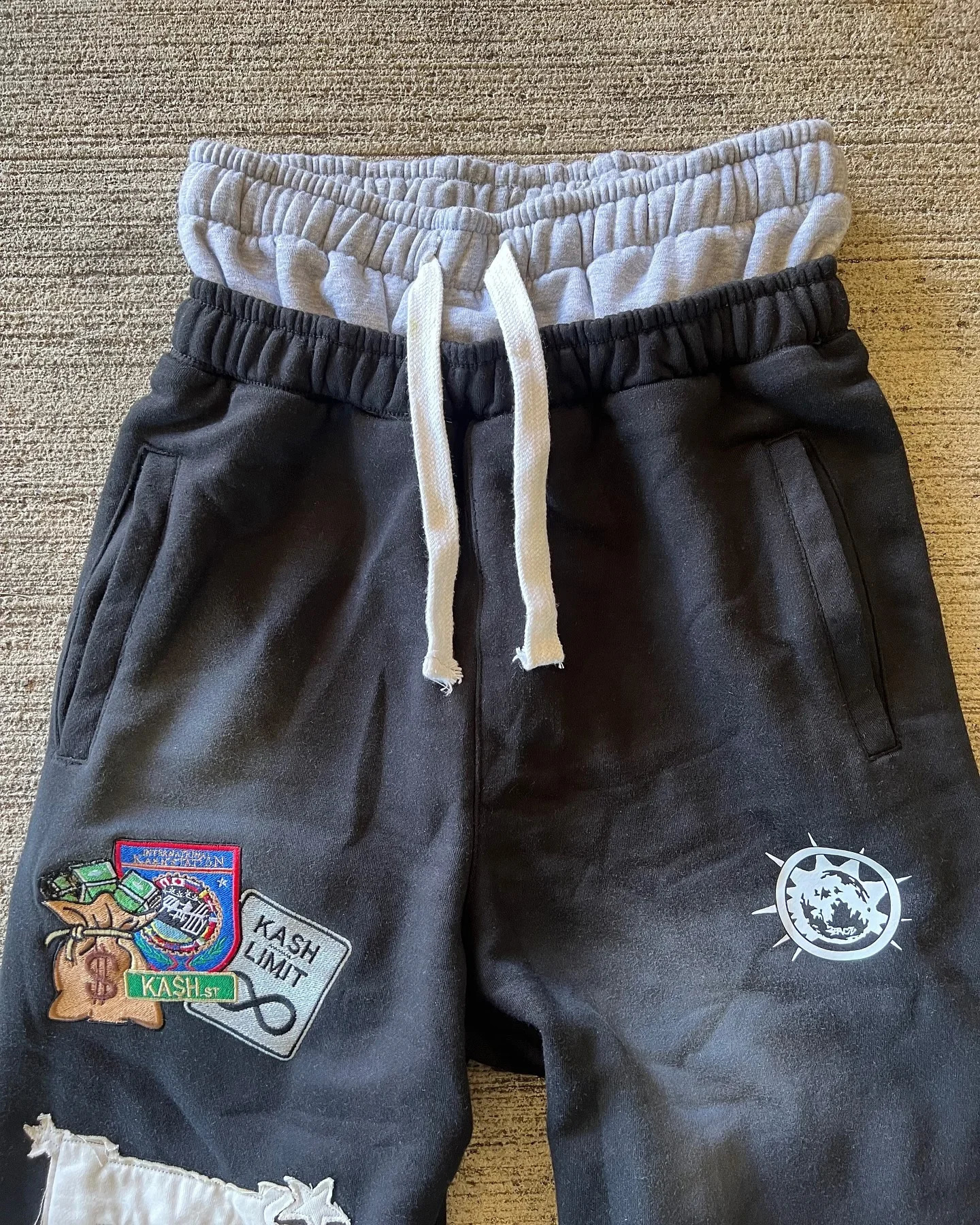 American sports pants Y2K mens Gothic hiphop letter patch retro doublelayer n pocket elastic waist jogging casual 250317