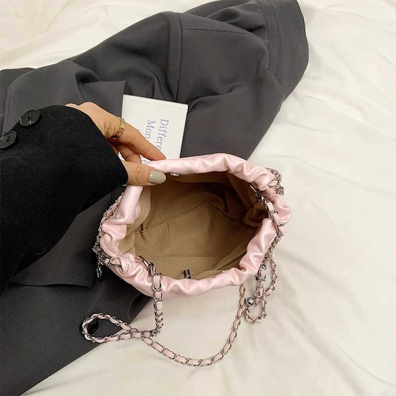 Solid color PU material shoulder bag can be a cross body exquisite shoulder strap fashionable casual fashion style shopping Y250319