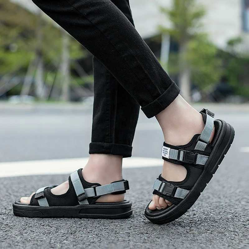 2024 Summer Mens Sandals Cfortable and Lightweight Hook Loop Men Ran Shoes Outdoor N-Slip Beach Sandals Flip Flop Sandals Y250320
