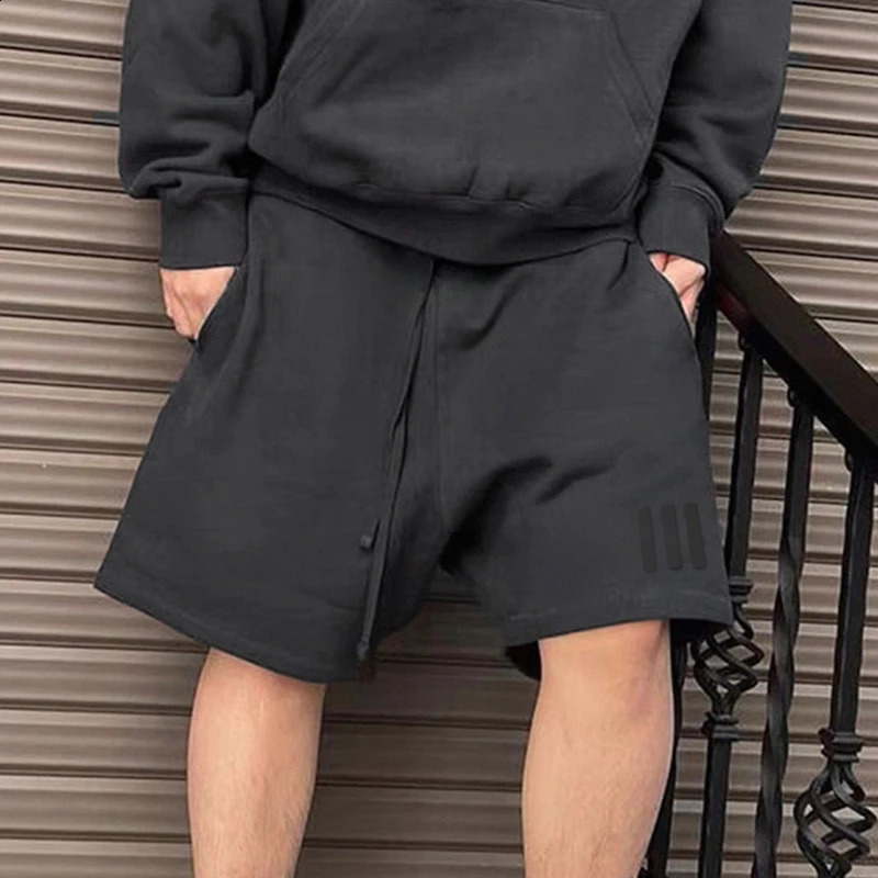 Mens pull rod tie waist short three bar shorts loose sports and casual cotton onefifth mens pants 250319