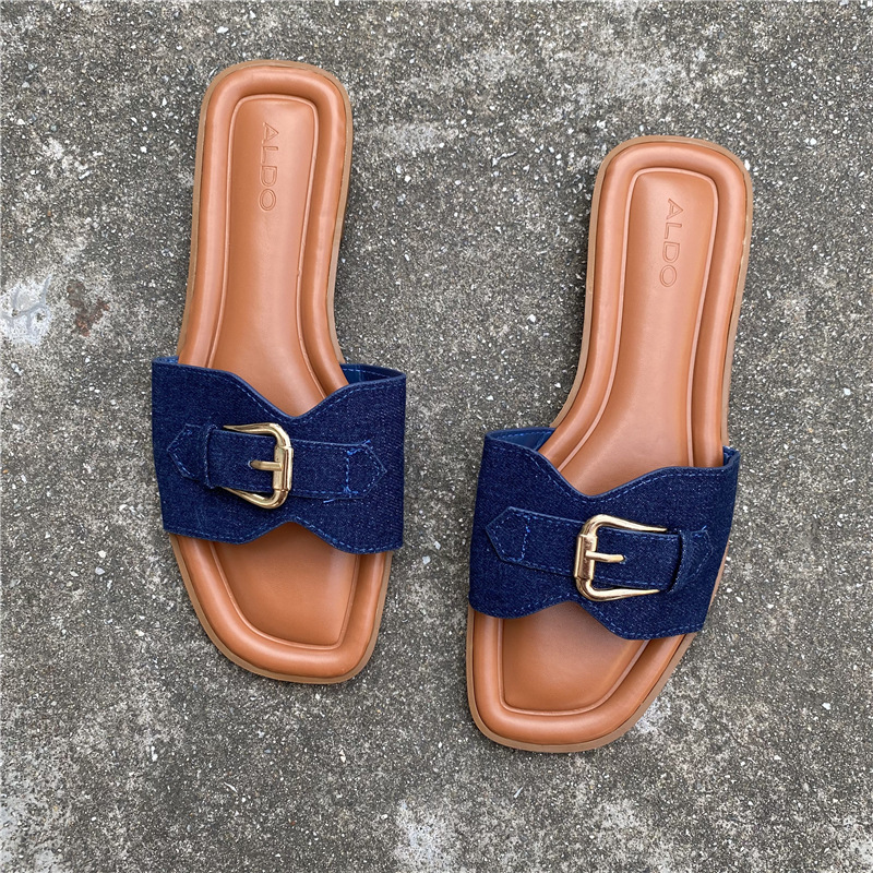 Designer Slippers Women's Sandal Casual Sandals Outdoor 2025 Summer New Fairy Style Matching Skirt Flat Beach Straight Drag