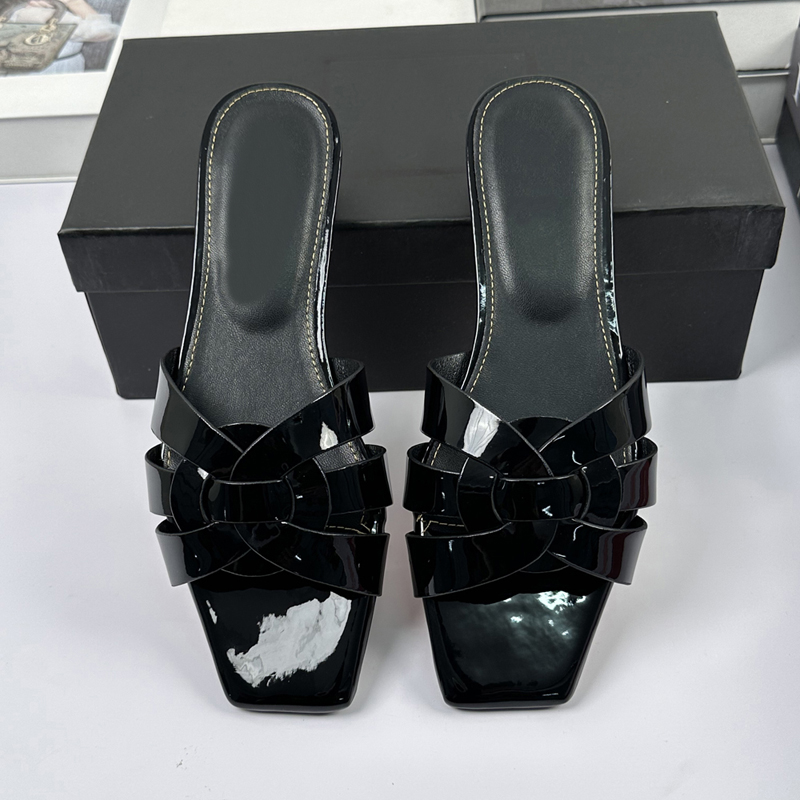 Designer Slippers Sandals Flat Heels woven slider Platform Outdoor Fashion Wedges Shoes for Women Non-slip Leisure Ladies Slipper35-42