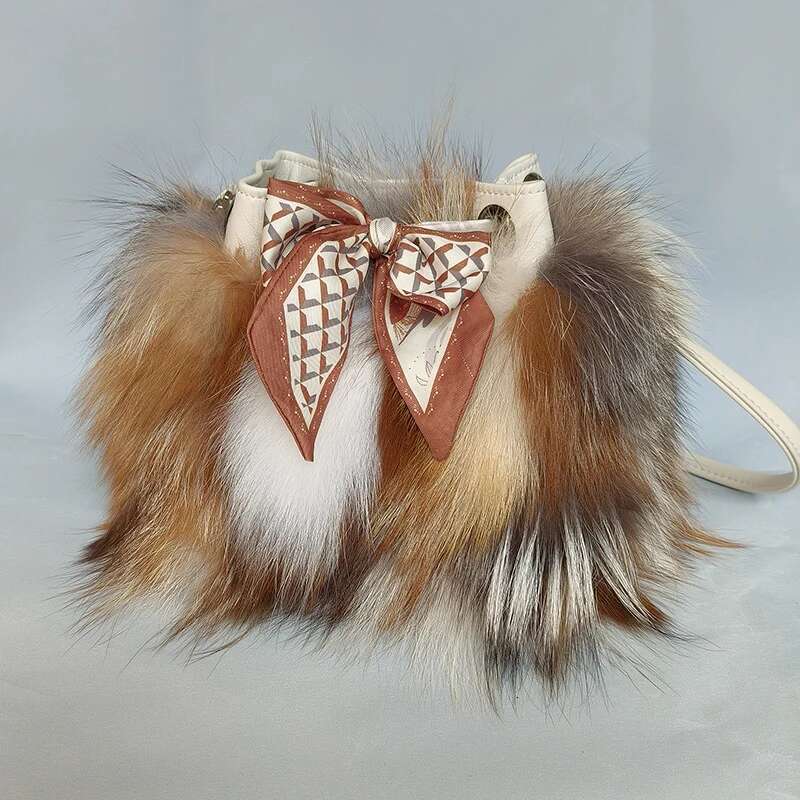 2025 Bag Women's Fashion Handbag Ladies Shoulder Femal Real Sier Fox Fur Messenger Bags