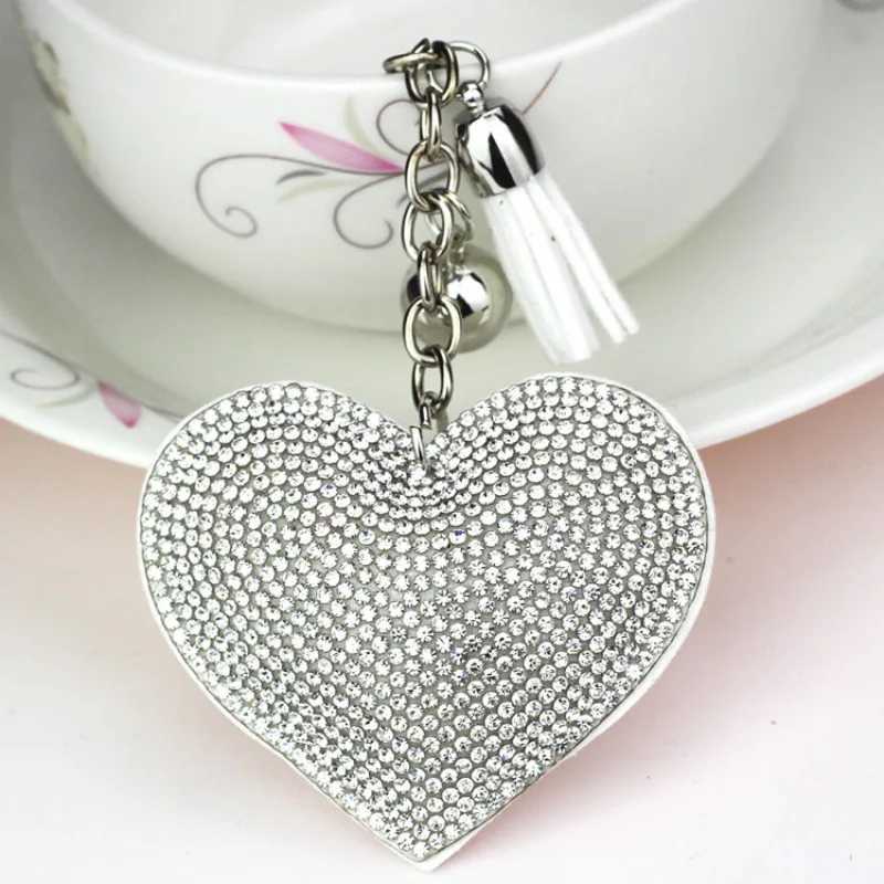 Stylish Heart-Shaped Leather Keychain with Tassel Pendant for Bags Trendy Rhinestone-studded Key ChainXJ250319