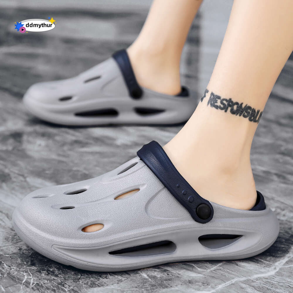 2024 new thick Colour sandals summer non-slip beach outdoor soft soled slippers leaking shoes for men ddmythur