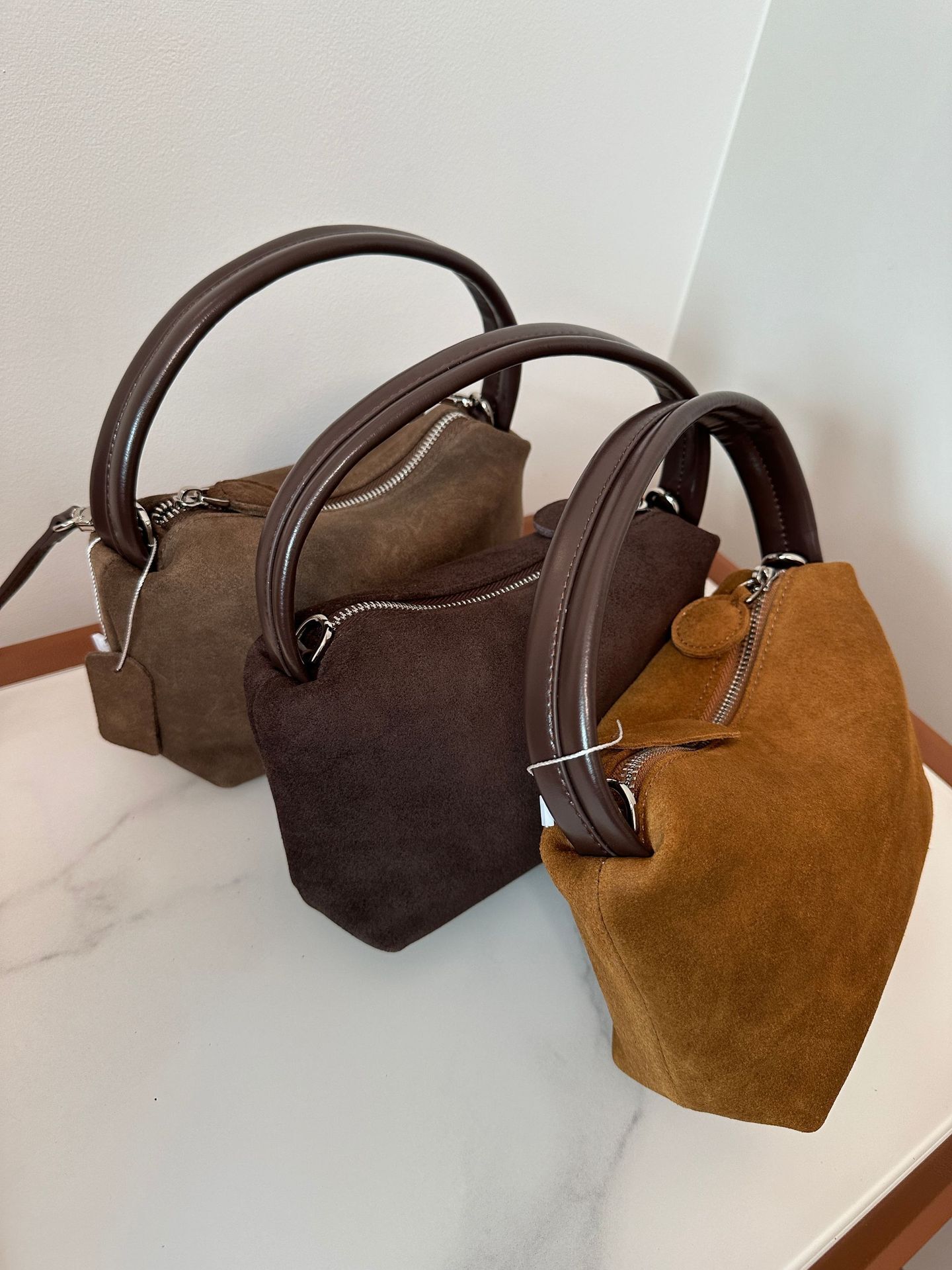 New Autumn And Winter Frosted Cowhide Hand-Held Crossbody With A High-End Feel, Same As The Fashionable Small Square Bag For Women