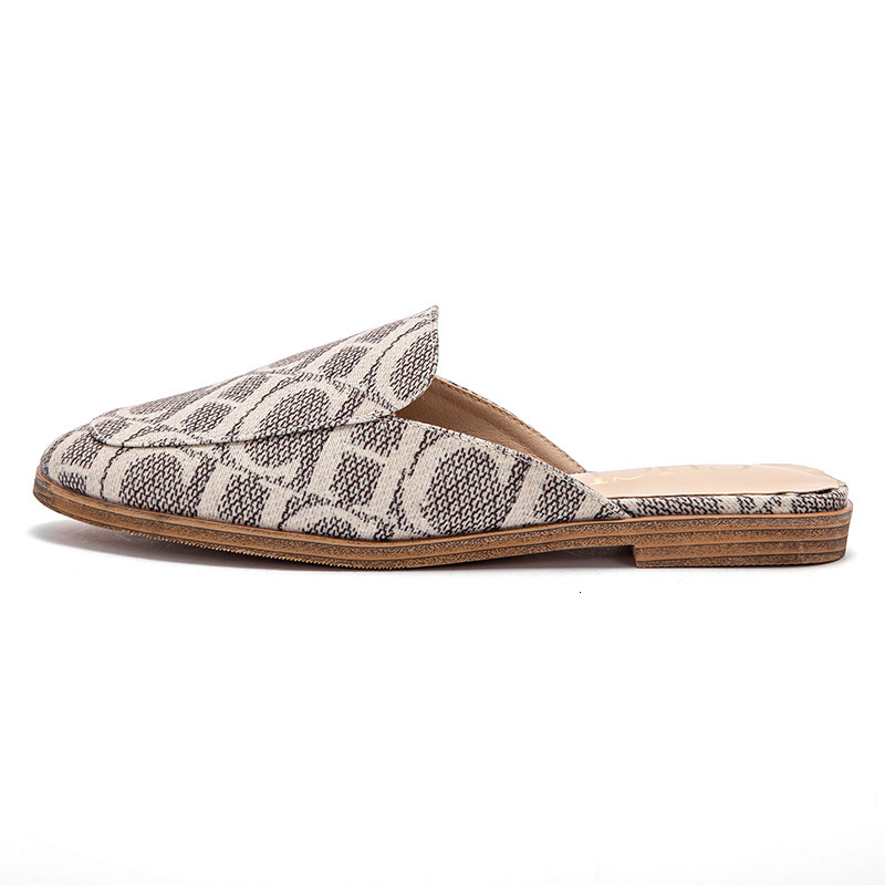 Designer CHCH Letter Printed Women's Fashionable Single Shoes With Simple Design, Versatile Outdoor Slippers, Comfortable