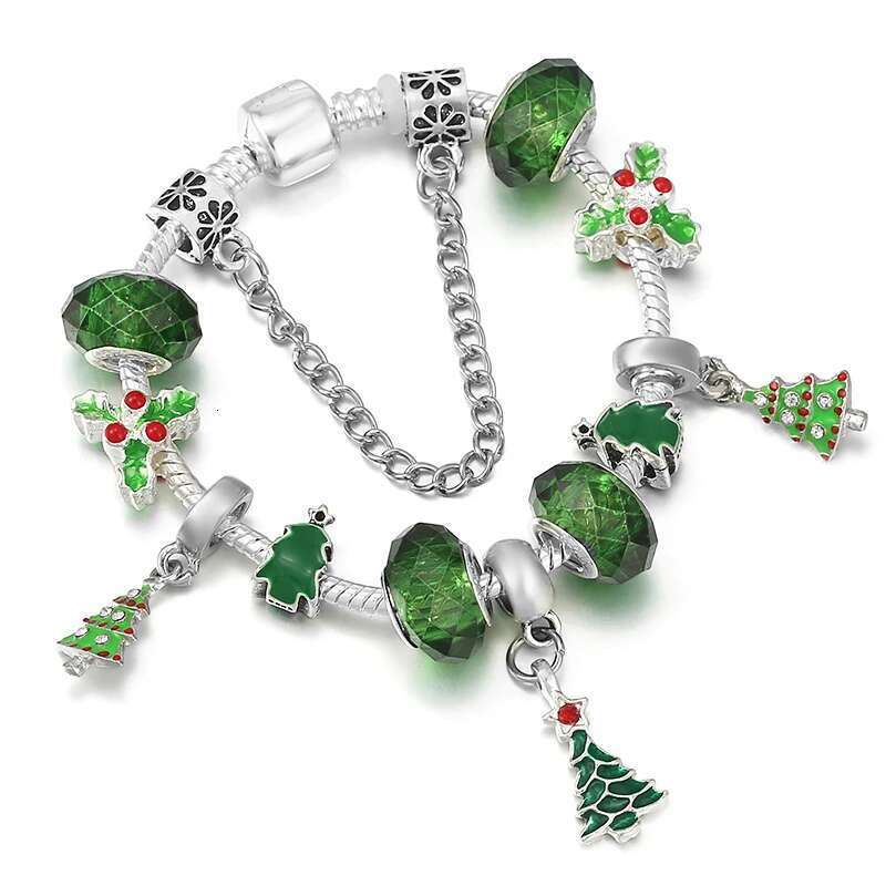 Green Christmas Tree Beads Pendant Charm Bracelets With Silver Color Chain Bracelets For Women Kids Xmas Jewelry Gift Hot Sale