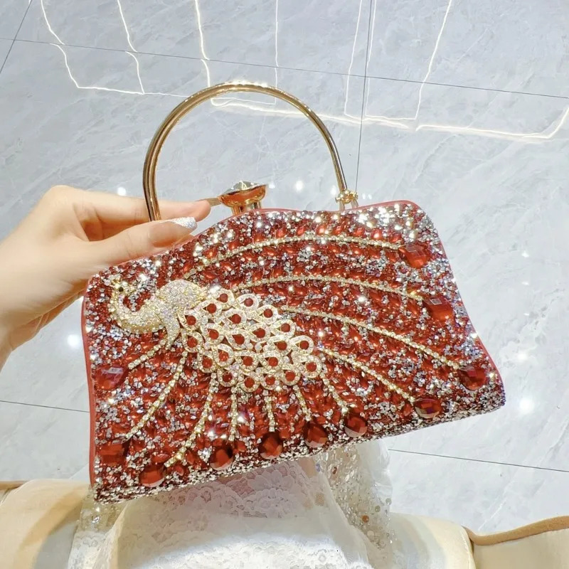 New Full Diamond Handbag with Advanced Sense Handheld for Party Shoulder Crossover Banquet Bag Celebrity Banquet Bag R250320