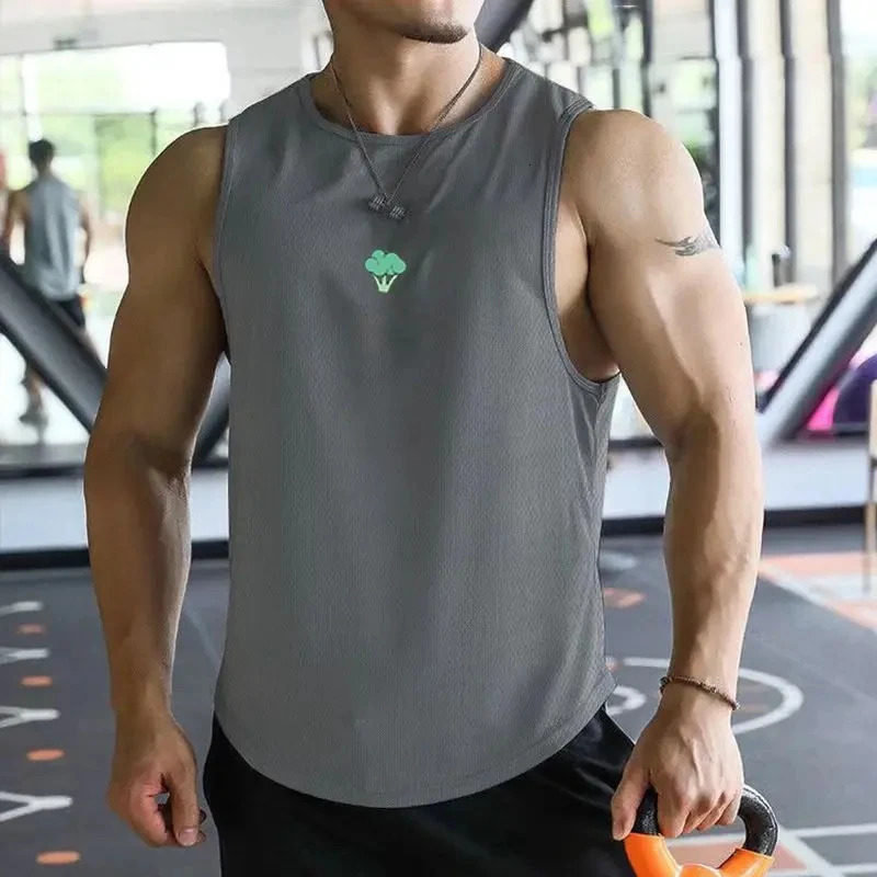 Mens Fitness Gymnastics Tank Top Summer Fashion Running Training Quick drying Sports Sleeveless Basketball Tshirt 250320