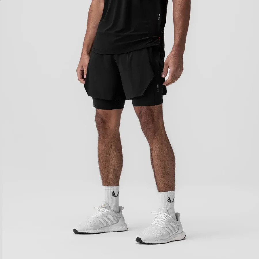 Summer Vacation Two Run Quick Dry Sports Shorts Mens Basketball Fitness Marathon Off Road Training Quarter Pants 250319
