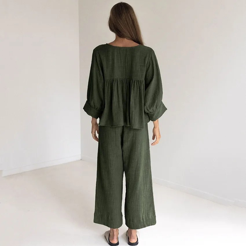 Elegant Women's Long Sleeved PJs Lightweight Double Crepe Home Loungewear Set