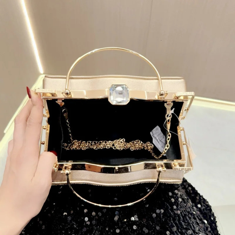 New-border European and American Style-encrusted Handbag Simple Fashion Dress Bag Banquet Bag Evening Bag Shoulder R250320