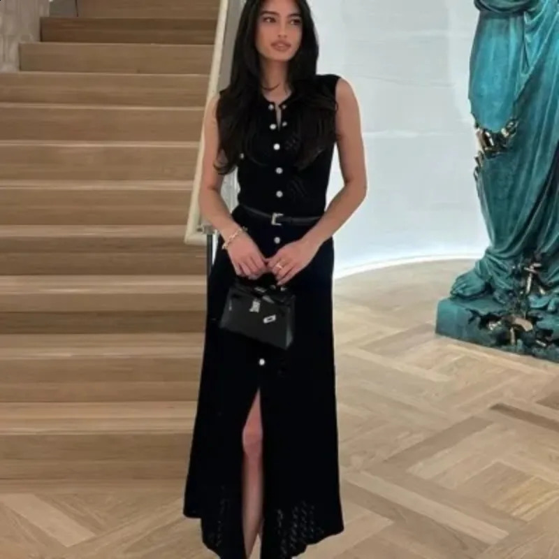 Womens Gentle Style Beige Hollow Out Long Dress French Style Single-Breasted Black Sleeveless Knitted Long Stretch Dress 250317