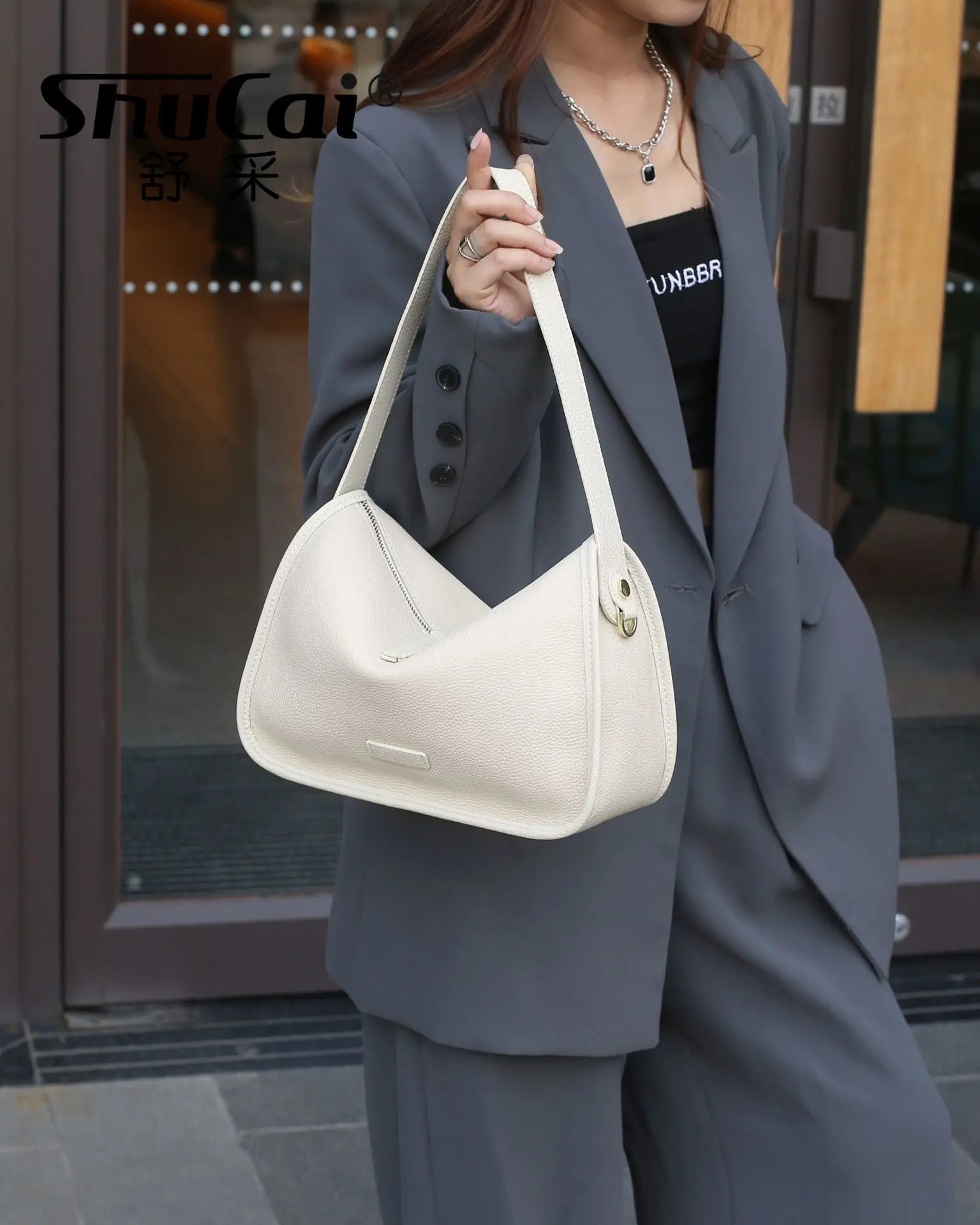 Real leather womens pillow bag fashionable large capacity single shoulder cross body soft leather bag handbag 250318