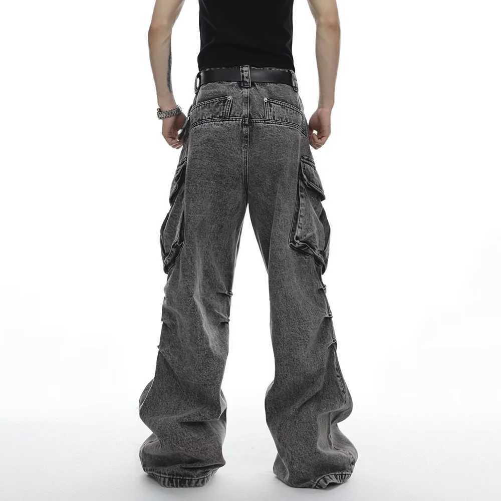 Mens Y2k washed hazardous workwear jeans street style large pockets side wrinkles teenage trend personalized straight jeans 2024 new modelT250319