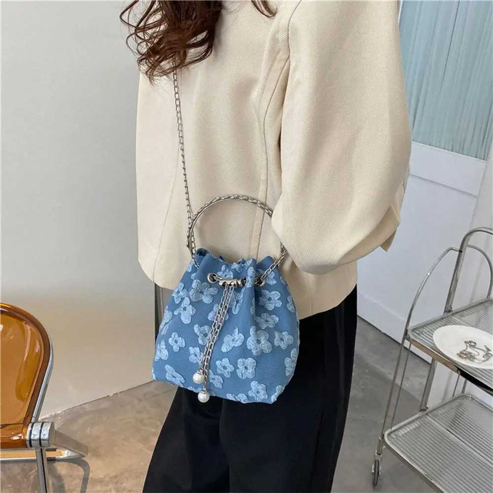 Fashionable shoulder bag fashionable round handheld chain dry bucket bag pleated floral design exquisite cross shaped bag for women Y250319