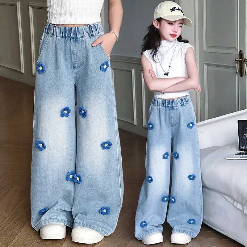 Big girl bagged floral jeans suitable for children teenagers fashion wide leg denim pants childrens loose jeans and Trousers with flowersT250326