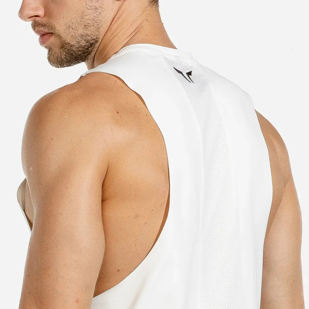 2023 Bodybuilding Men Tank Tops Gym Fitness Workout Quick dry Sleeveless shirt Man Summer fashion Jogging Casual Vest 250320